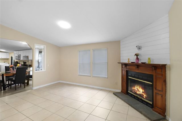 1135 DEAN STREET, Mulberry, FL 33860