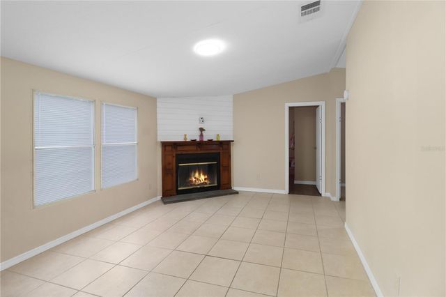1135 DEAN STREET, Mulberry, FL 33860