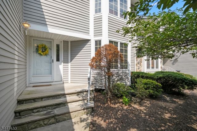 35 Mulford Dr, Wayne Twp., NJ 07470