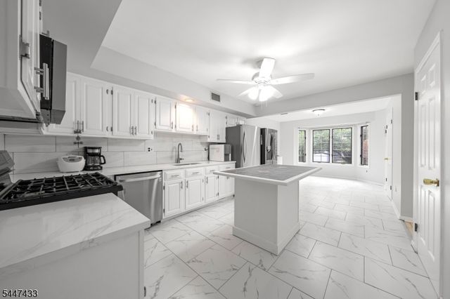 35 Mulford Dr, Wayne Twp., NJ 07470