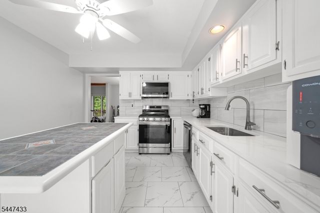 35 Mulford Dr, Wayne Twp., NJ 07470