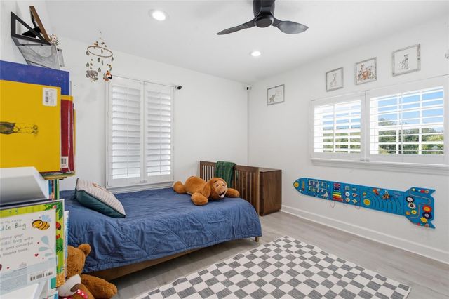 1873 64TH AVENUE N, St Petersburg, FL 33702