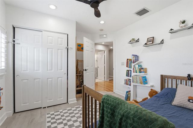 1873 64TH AVENUE N, St Petersburg, FL 33702