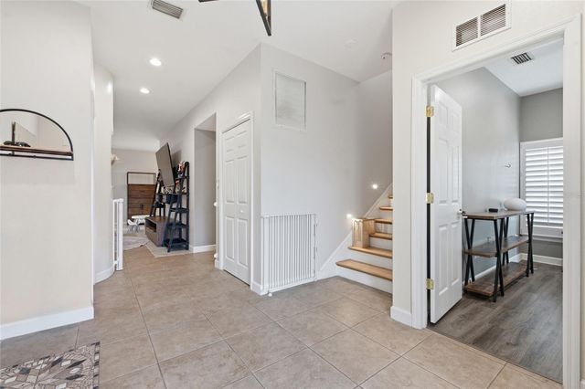 1873 64TH AVENUE N, St Petersburg, FL 33702