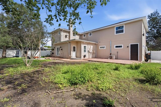 1873 64TH AVENUE N, St Petersburg, FL 33702