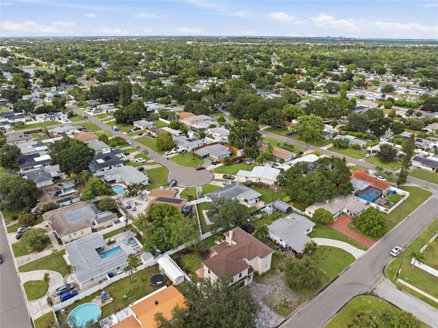 1873 64TH AVENUE N, St Petersburg, FL 33702