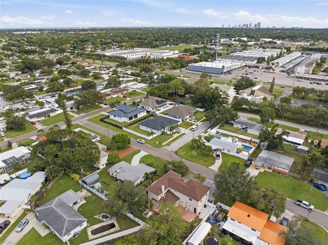 1873 64TH AVENUE N, St Petersburg, FL 33702