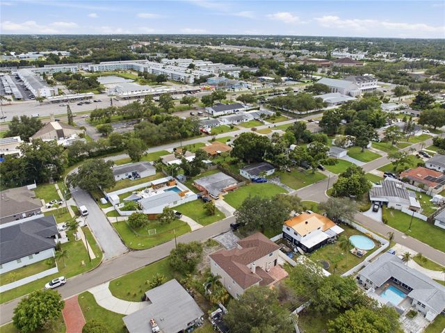 1873 64TH AVENUE N, St Petersburg, FL 33702