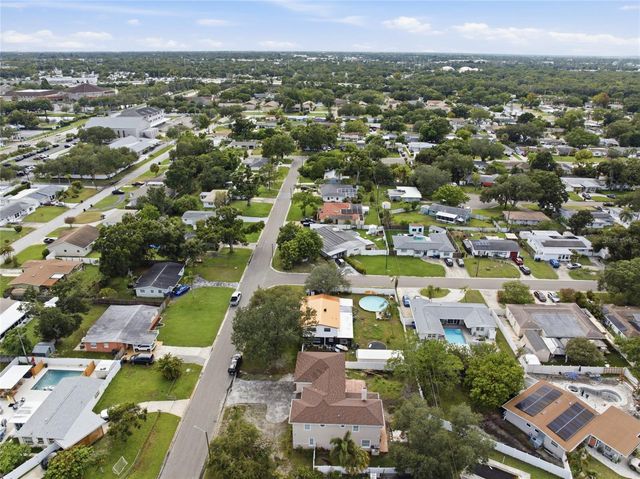 1873 64TH AVENUE N, St Petersburg, FL 33702