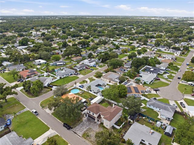 1873 64TH AVENUE N, St Petersburg, FL 33702