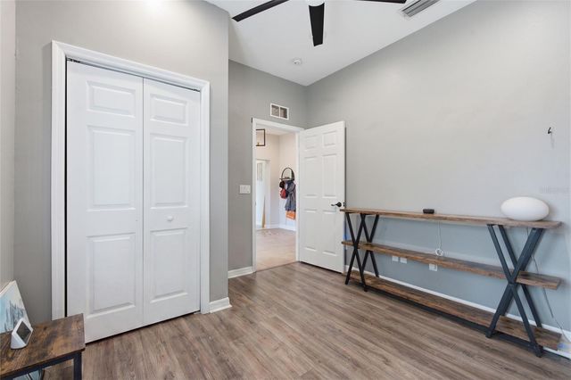 1873 64TH AVENUE N, St Petersburg, FL 33702