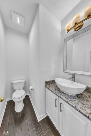 8274 Sweetclover, Indianapolis, IN 46256