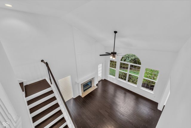 8274 Sweetclover, Indianapolis, IN 46256