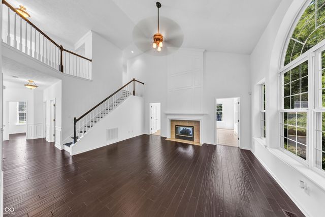 8274 Sweetclover, Indianapolis, IN 46256