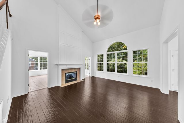 8274 Sweetclover, Indianapolis, IN 46256