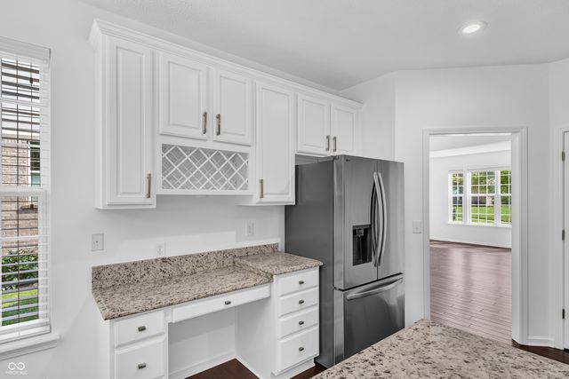 8274 Sweetclover, Indianapolis, IN 46256