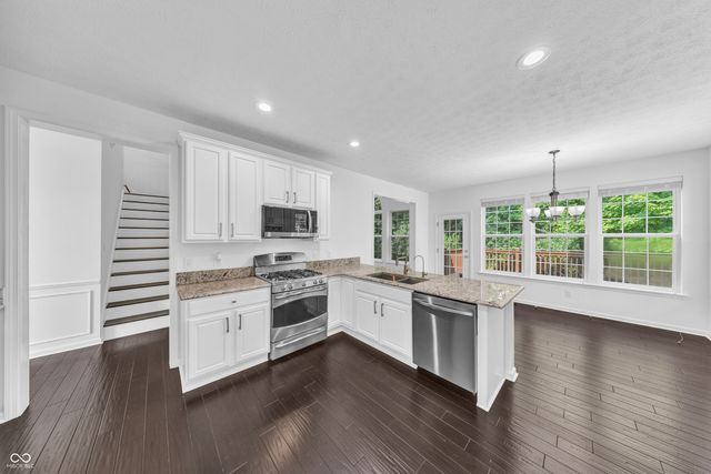 8274 Sweetclover, Indianapolis, IN 46256