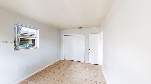 2760 NW 58th St, Miami, FL 33142
