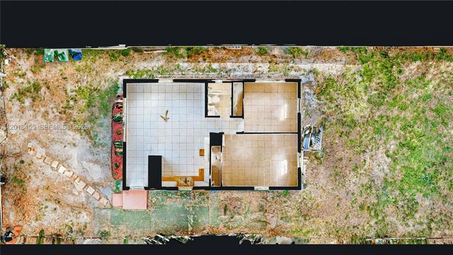 2760 NW 58th St, Miami, FL 33142