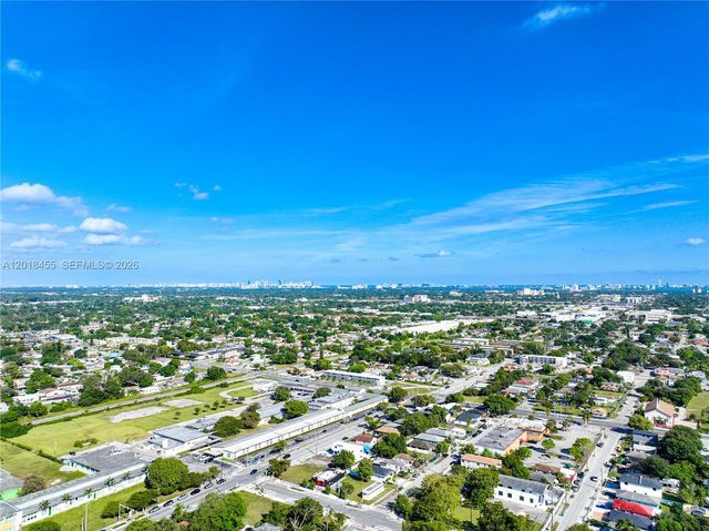 2760 NW 58th St, Miami, FL 33142