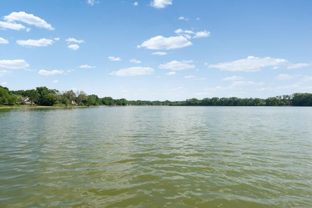 4150 Abbott Avenue N, Robbinsdale, MN 55422