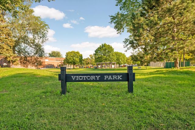 4150 Abbott Avenue N, Robbinsdale, MN 55422