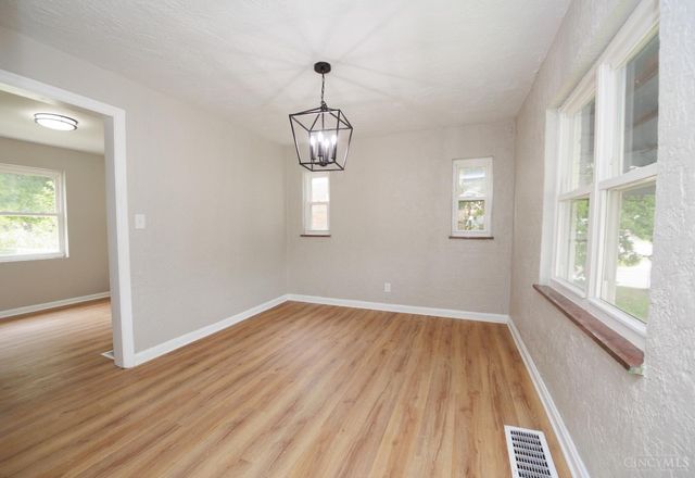 3952 Race Road, Green Twp, OH 45211