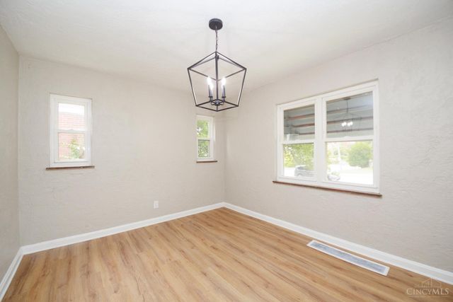 3952 Race Road, Green Twp, OH 45211