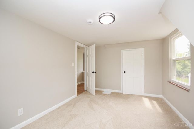 3952 Race Road, Green Twp, OH 45211