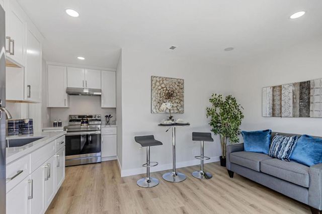 1944 S King Road, San Jose, CA 95122