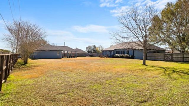 10507 Alex Drive, Needville, TX 77461