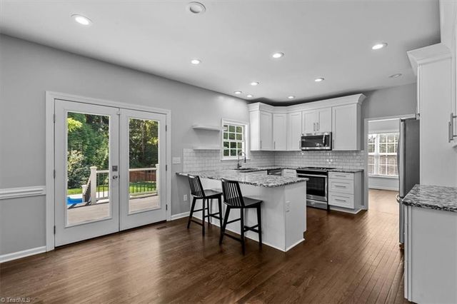 1373 Salem Crossing Road, Kernersville, NC 27284