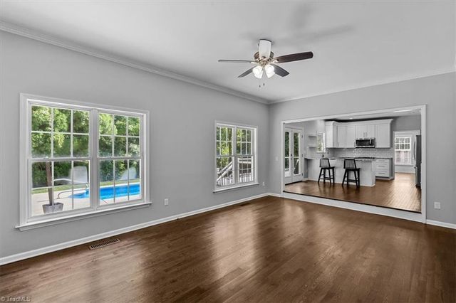 1373 Salem Crossing Road, Kernersville, NC 27284