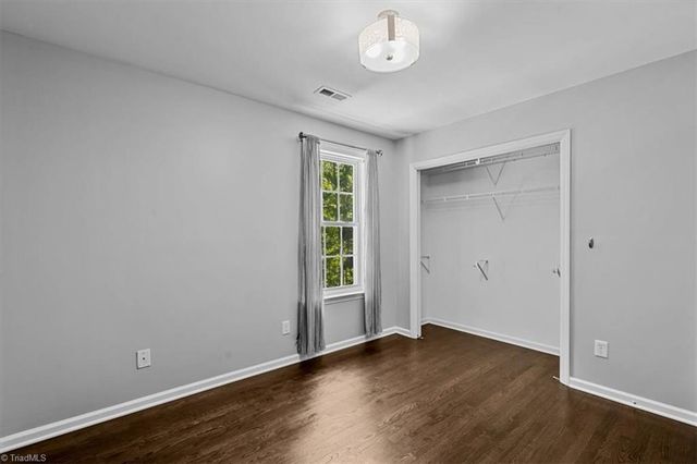 1373 Salem Crossing Road, Kernersville, NC 27284