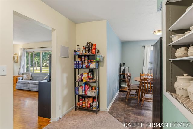 918 Paw Paw Drive, Holland, MI 49423