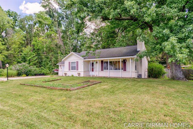 918 Paw Paw Drive, Holland, MI 49423
