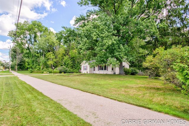 918 Paw Paw Drive, Holland, MI 49423