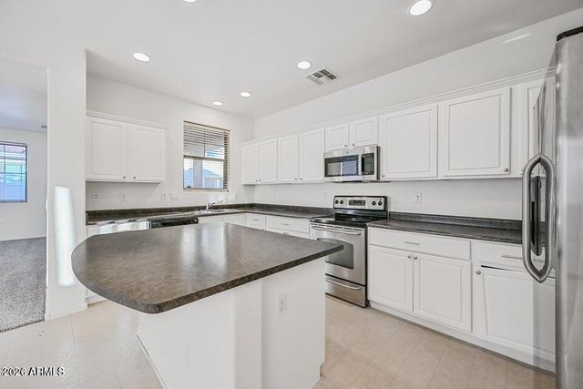7060 S 7TH Lane, Phoenix, AZ 85041