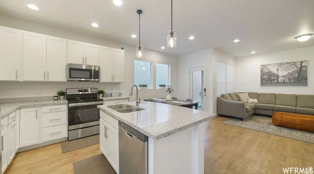 3416 W WATERBURY DR, Lehi, UT 84043