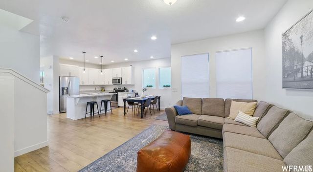 3416 W WATERBURY DR, Lehi, UT 84043