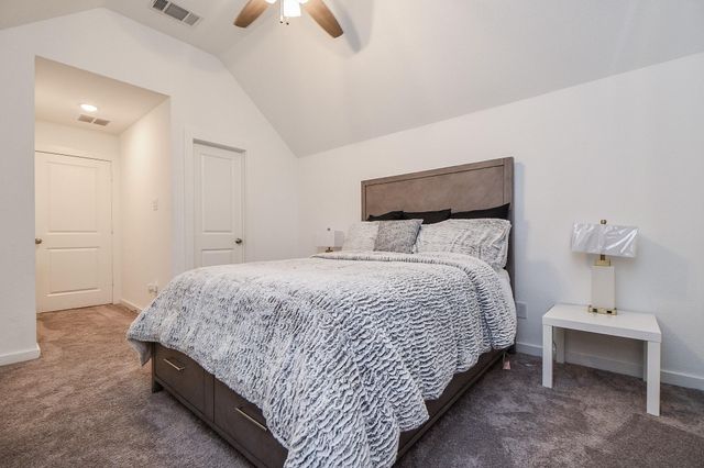 7639 Redwoods Forest Drive, Katy, TX 77493