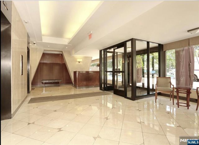 4 Horizon Road G-3, Fort Lee, NJ 07024
