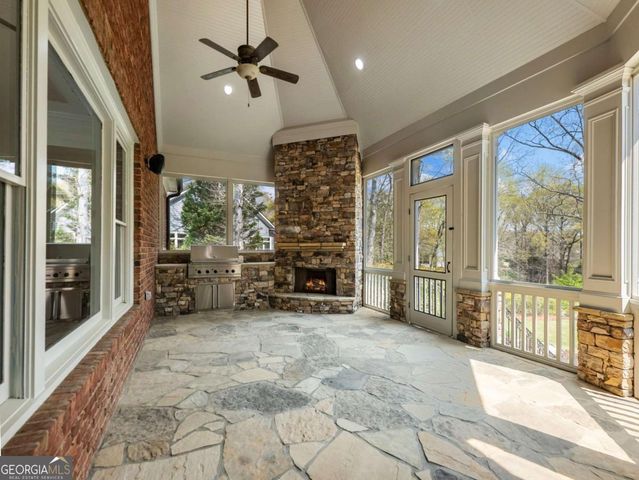 2279 Weeping Oak Drive, Braselton, GA 30517