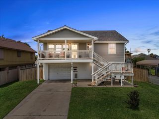 5814 Avenue R, Galveston, TX 77551