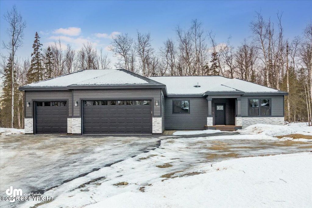 1990 W Cameron Drive, Wasilla, AK 99654