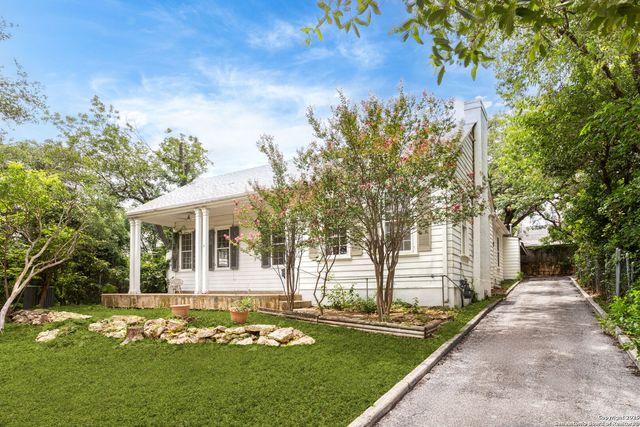 527 Kings Ct, San Antonio, TX 78212
