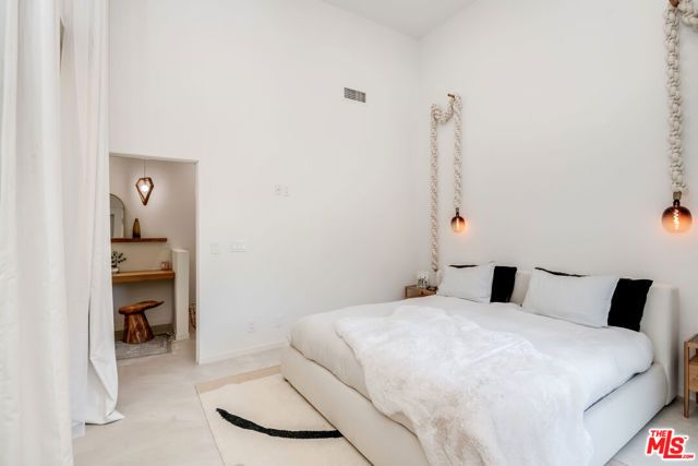 2407 San Marco Drive, Los Angeles, CA 90068