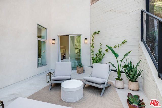 2407 San Marco Drive, Los Angeles, CA 90068