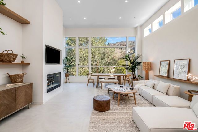2407 San Marco Drive, Los Angeles, CA 90068