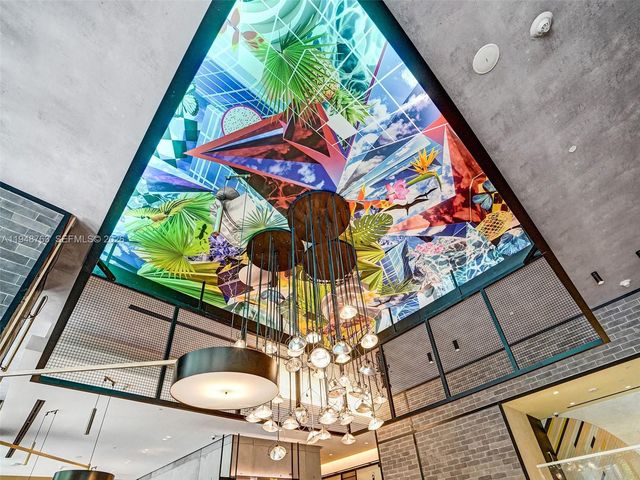 121 NE 34th St 3005, Miami, FL 33137